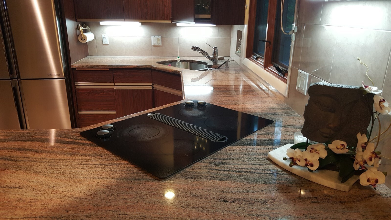 Kitchen Countertop Restored by MARBLELIFE